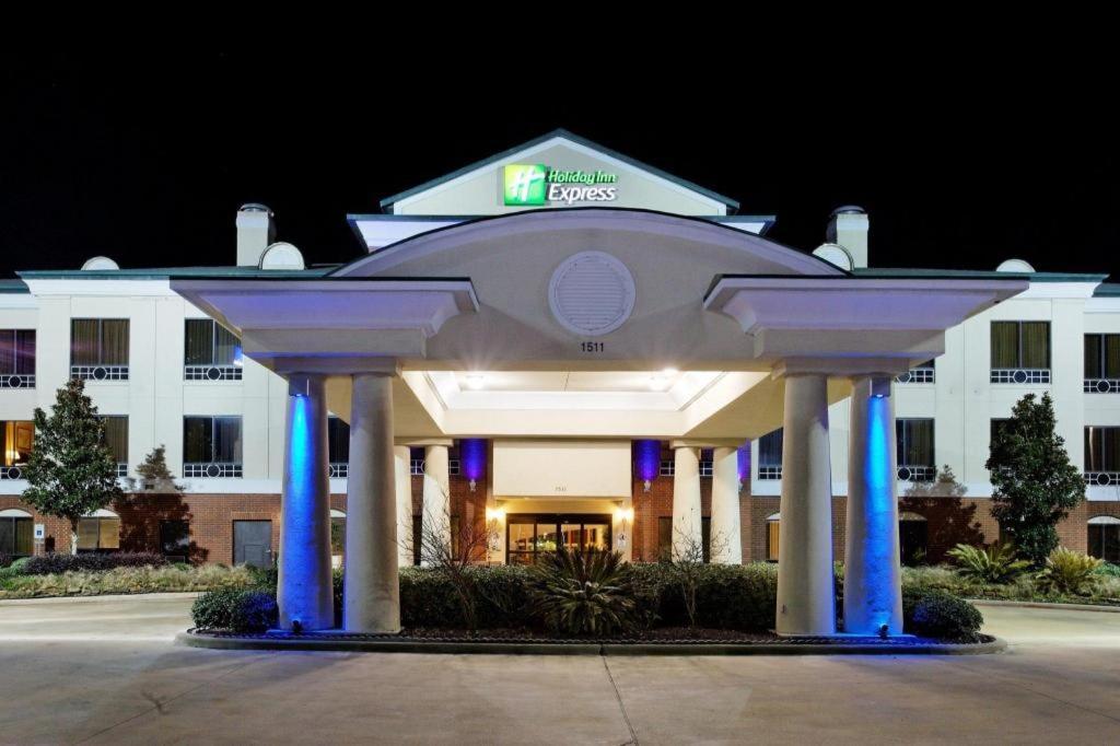 Holiday Inn Express Crockett By Ihg Exterior foto