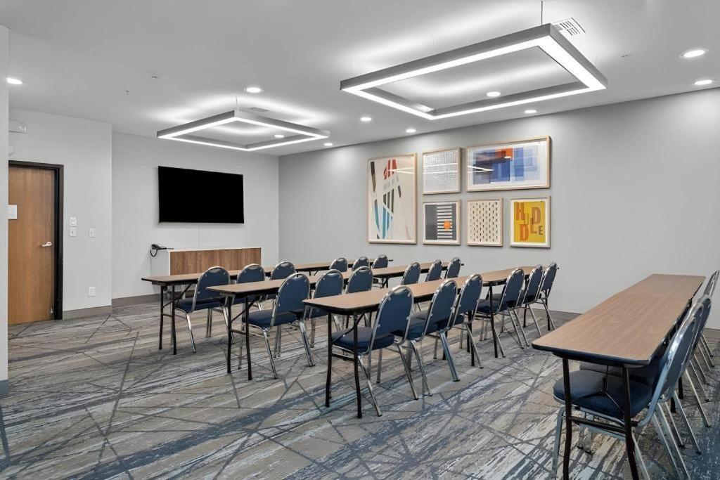 Holiday Inn Express Crockett By Ihg Exterior foto