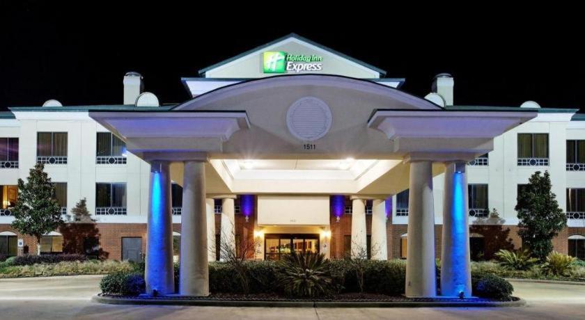 Holiday Inn Express Crockett By Ihg Exterior foto